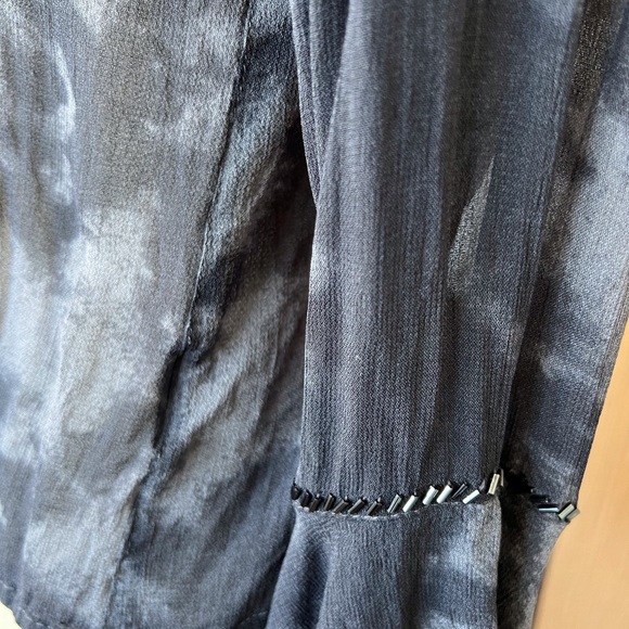 Silk tie-dyed blouse with beading - stunning - Picture 3 of 6